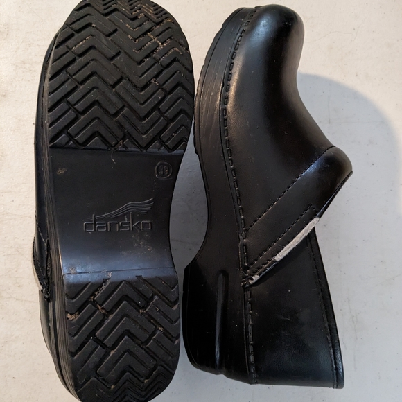Dansko professional box clogs, size 39 - Picture 5 of 7
